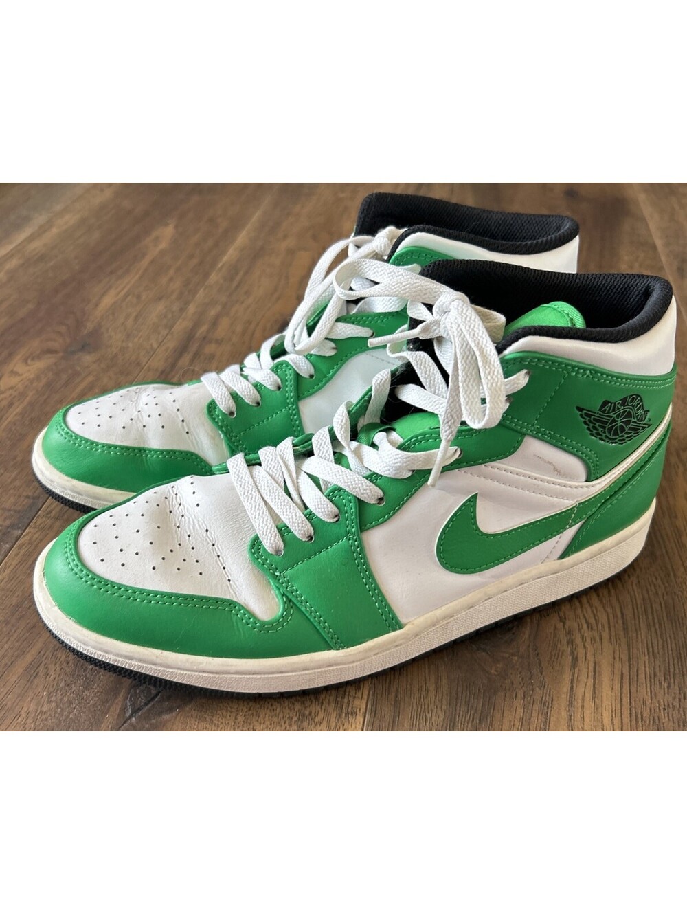 Men’s Nike Air Jordan 1 Mid Green/White Sneakers Size 10 (DQ8426-301) **READ**